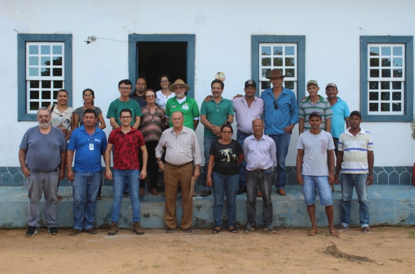 Equipe da Bahiater visita agricultores familiares de Candiba e Pindaí para avaliar propriedades que cultivam cana de açúcar